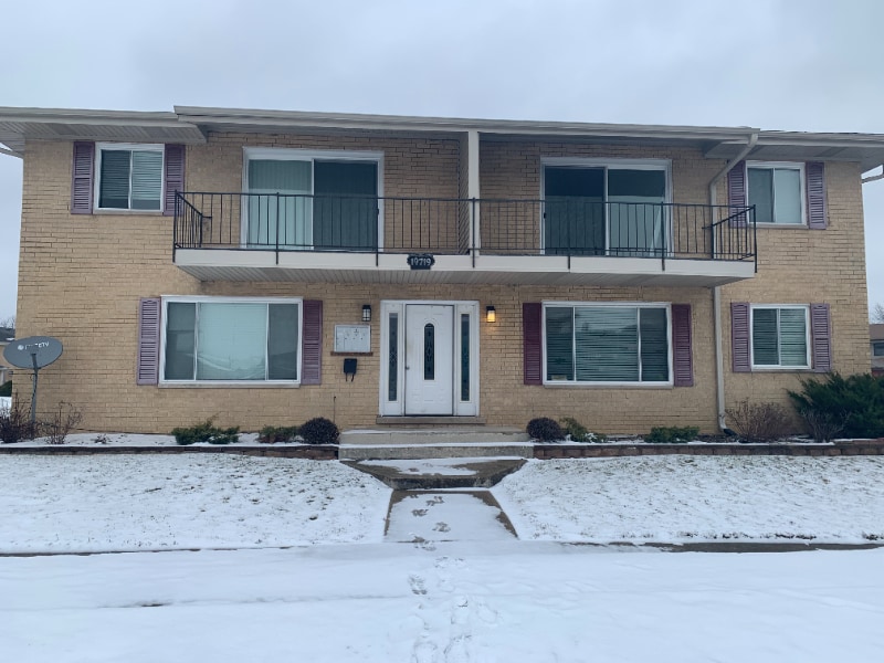 19719 Terrace Ave in Lynwood, IL - Foto de edificio