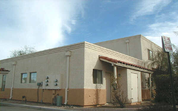 3533 E Glenn St in Tucson, AZ - Foto de edificio