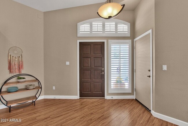 property at 1138 E Amberwood Dr