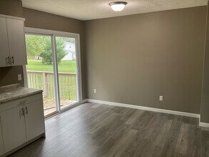 1851 Lakeview Dr in Orrville, OH - Building Photo - Building Photo