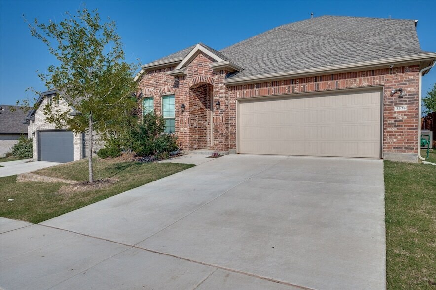3305 Ironstone Rd in Northlake, TX - Building Photo