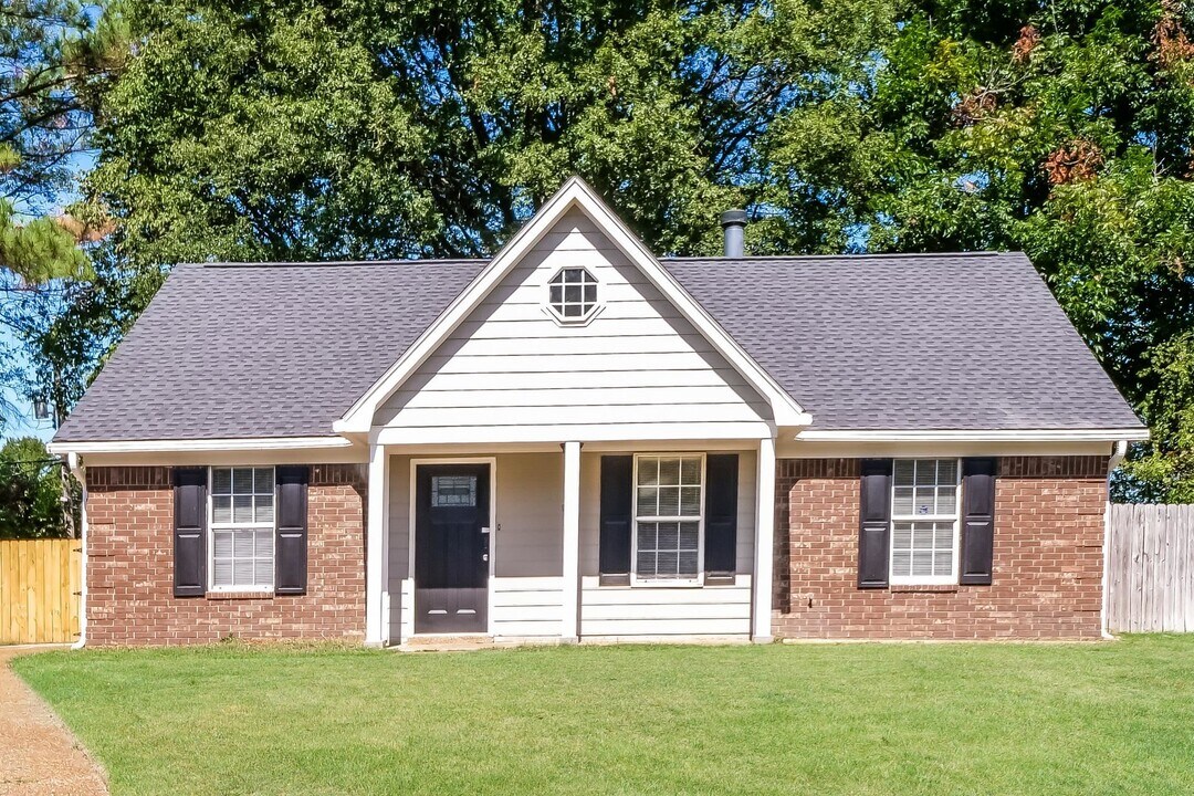 2813 Arbor Lane Cove in Memphis, TN - Foto de edificio