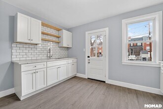 8550 Oakleigh Rd in Parkville, MD - Foto de edificio - Building Photo