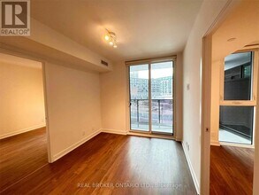 30-330 Tretti Wy in Toronto, ON - Building Photo - Building Photo