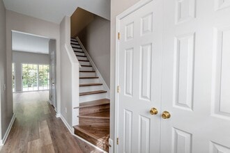 6929 Rothchild Dr in Charlotte, NC - Building Photo - Building Photo