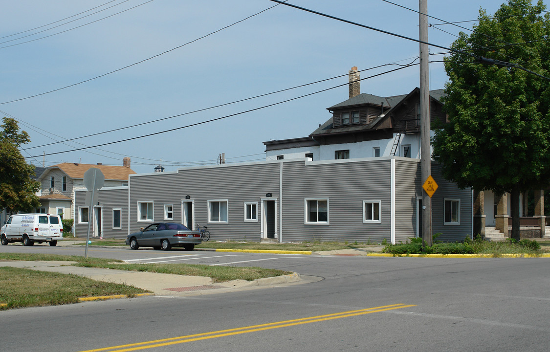 617 W Washington St in Sandusky, OH - Building Photo