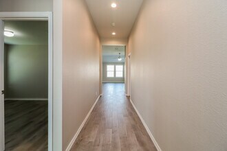 11804 Castleford Way in Crowley, TX - Building Photo - Building Photo