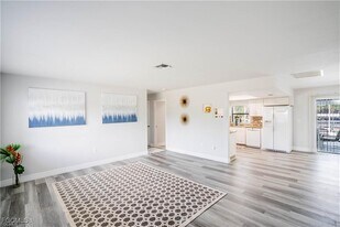 1421 SE 29th Terrace in Cape Coral, FL - Building Photo