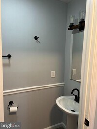 534 McManus Way photo'