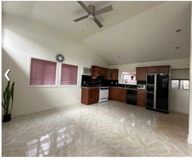 property at 928 Los Robles Ave