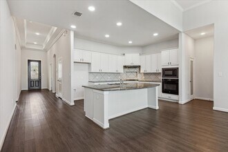 623 Baretta Loop in Mustang Ridge, TX - Building Photo - Building Photo