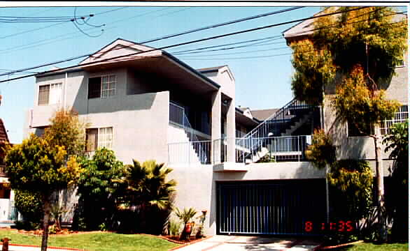 125 Lime St in Inglewood, CA - Building Photo