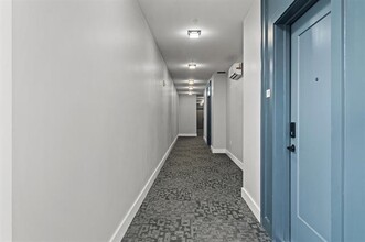 43-45-45 W 32nd St in Bayonne, NJ - Building Photo - Building Photo
