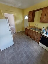 1242 S 5th St, Unit 1242 half in Terre Haute, IN - Building Photo - Building Photo