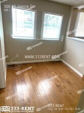 300 NE Green St in Lee's Summit, MO - Building Photo - Building Photo