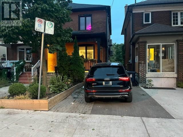3 Eleanor Ave in Toronto, ON - Building Photo