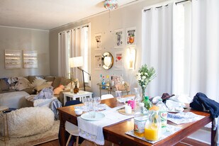 717 Laurens St in Columbia, SC - Building Photo