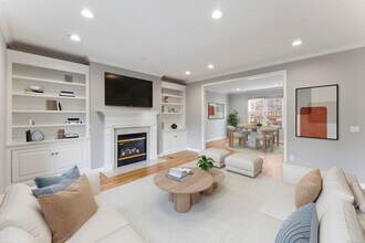 4 Woods Way in Redding, CT - Building Photo - Building Photo