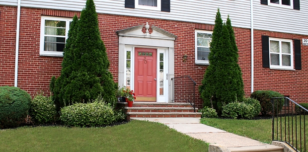 Chestnut Village in Bordentown, NJ - Building Photo - Building Photo