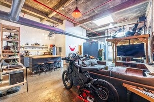 659 Auburn Ave NE in Atlanta, GA - Building Photo