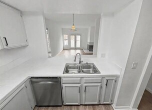 1424 Market St in Oakland, CA - Building Photo - Building Photo