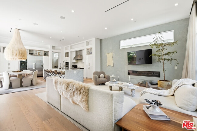 property at 5926 Firefly Pl