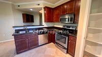 709 Springtree Ln in West Linn, OR - Foto de edificio - Building Photo