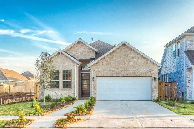 property at 8710 Crossing Oak Ln