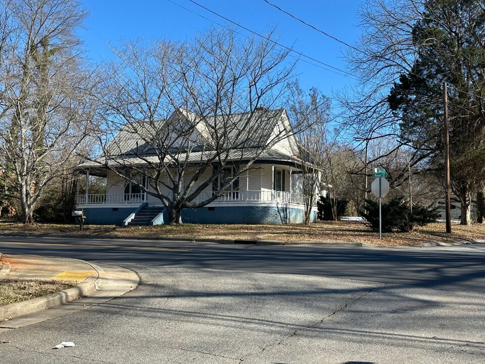 229 Wagner St in Troutman, NC - Building Photo