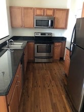 525 E Grace St-Unit -303 in Richmond, VA - Foto de edificio - Building Photo