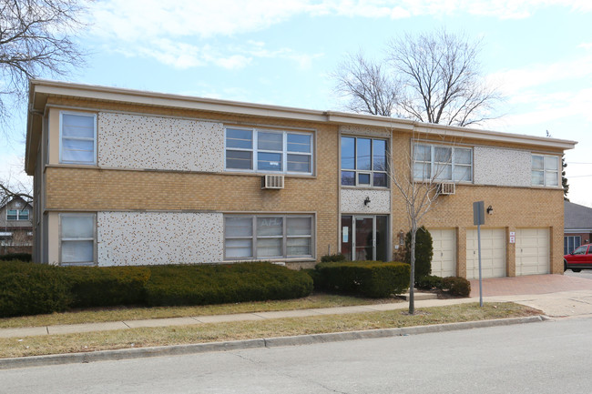 365 S West Ave in Elmhurst, IL - Foto de edificio - Building Photo