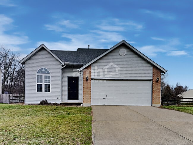 property at 15 Flamingo Ct