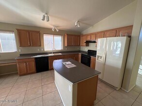 10256 E Peralta Canyon Dr in Gold Canyon, AZ - Building Photo - Building Photo