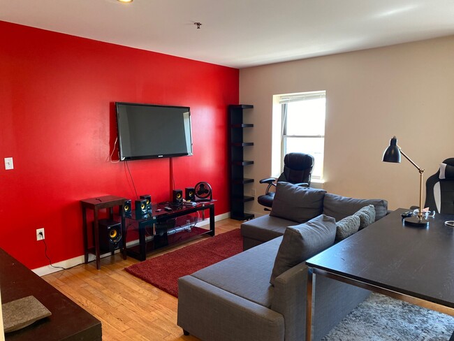 53 Commonwealth Ave, Unit #6D in Boston College, MA - Building Photo - Building Photo