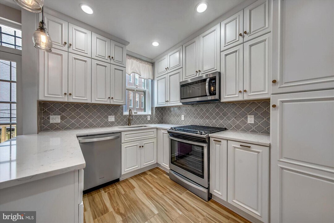 119 13th St SE in Washington, DC - Building Photo