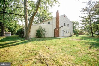 1016 Eagle Ln in Cherry Hill Township, NJ - Building Photo - Building Photo