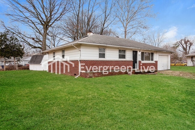 7301 Austin Dr in Lawrence, IN - Building Photo - Building Photo