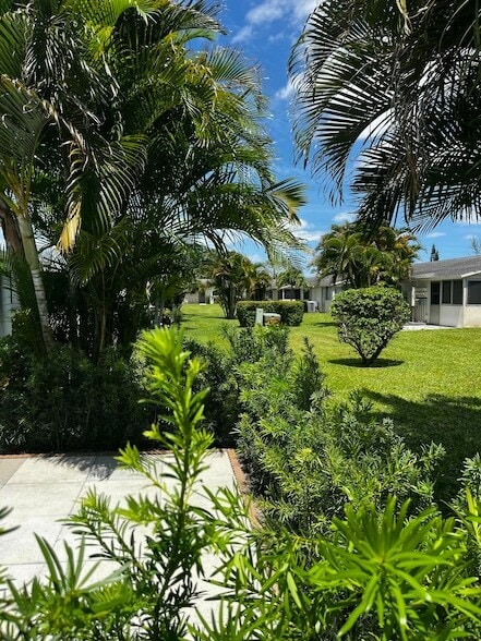 property at 2551 Emory Dr W