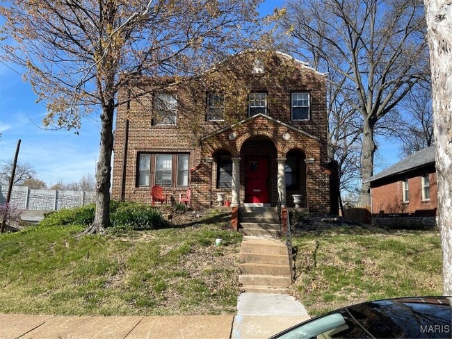 property at 1340 Yale Ave