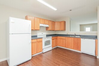 1308 Indian Charley Ct in Clover, SC - Foto de edificio - Building Photo