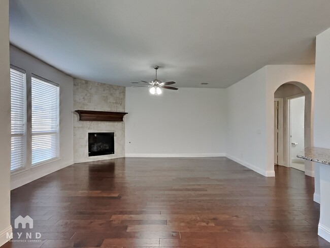 106 Millican Dr in Euless, TX - Building Photo - Building Photo