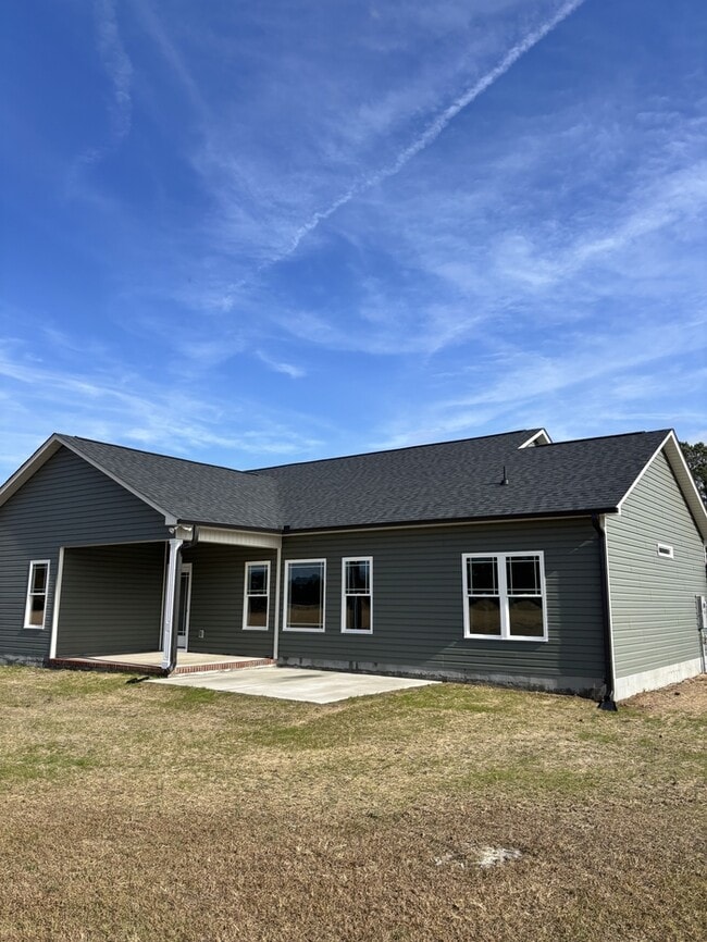 149 Budd Godwin Ln in Dunn, NC - Building Photo - Building Photo