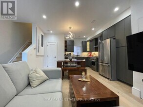 38 Jackson Pl in Toronto, ON - Building Photo - Building Photo
