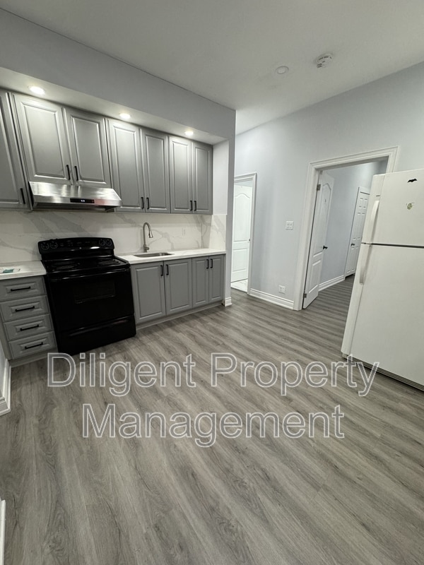 219 Stewart St in Peterborough, ON - Building Photo - Building Photo