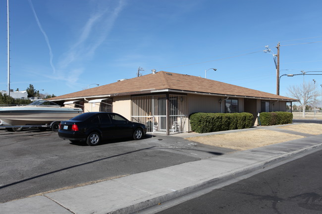 Charleston Heights in Las Vegas, NV - Building Photo - Building Photo