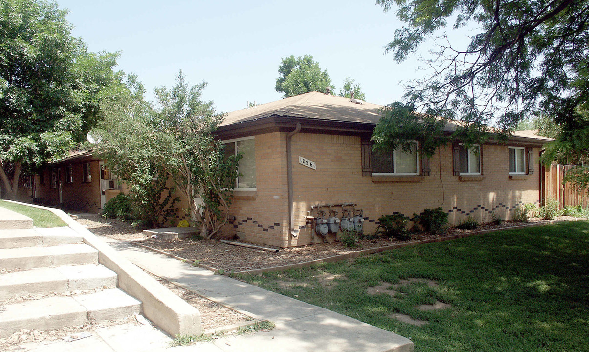 10361 W 59th Ave in Arvada, CO - Foto de edificio