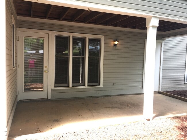 2811 Edridge Ct in Raleigh, NC - Building Photo - Building Photo