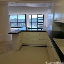 2101 Nuuanu Ave in Honolulu, HI - Foto de edificio - Building Photo