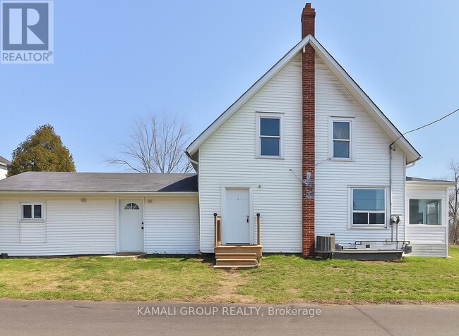 93 McMillan Dr in Oshawa, ON - Building Photo - Building Photo