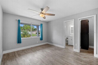 6566 20th St N in St. Petersburg, FL - Building Photo - Building Photo